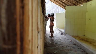 एक स्पेनिश विश्वविद्यालय सहकर्मी मा जासूस क्यामेरा